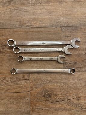 4pc Lot MAC Combination 
Metric 19mm
Standard 11/16 & 5/8
Box End Wrench